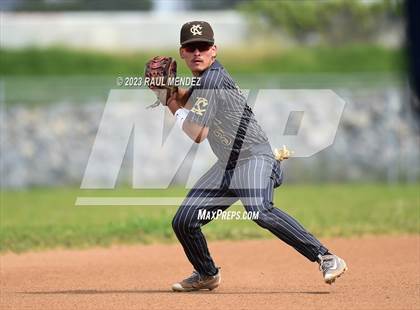 Thumbnail 3 in Kennedy vs Legacy photogallery.