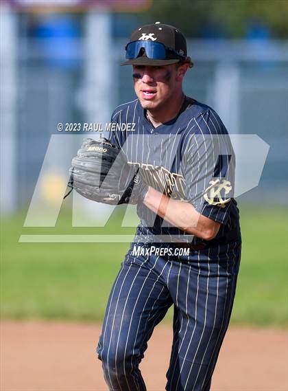 Thumbnail 2 in Kennedy vs Legacy photogallery.