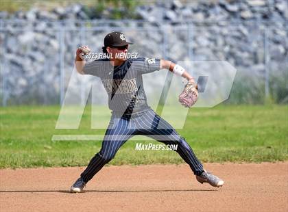 Thumbnail 1 in Kennedy vs Legacy photogallery.