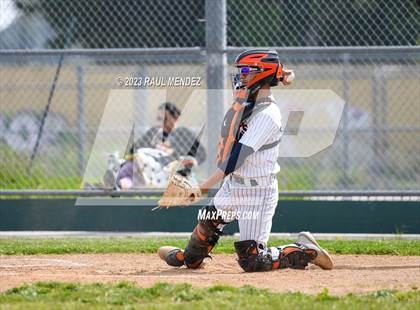 Thumbnail 2 in Kennedy vs Legacy photogallery.