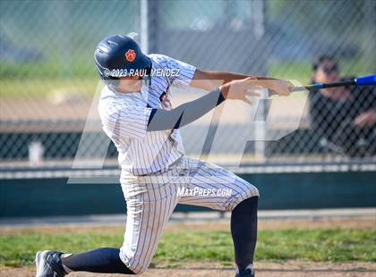 Thumbnail 3 in Kennedy vs Legacy photogallery.