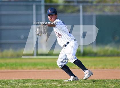 Thumbnail 2 in Kennedy vs Legacy photogallery.