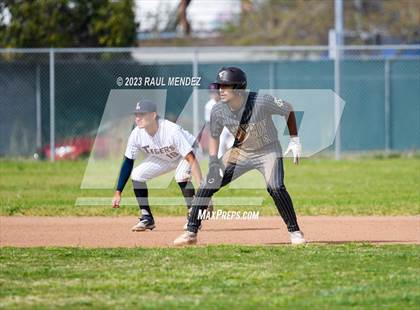 Thumbnail 3 in Kennedy vs Legacy photogallery.