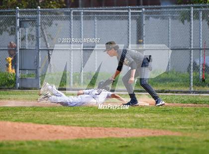 Thumbnail 3 in Kennedy vs Legacy photogallery.