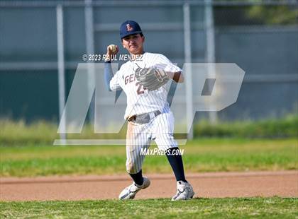 Thumbnail 2 in Kennedy vs Legacy photogallery.