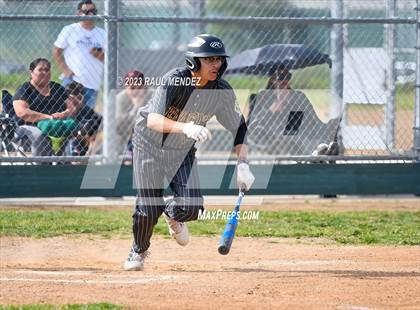 Thumbnail 3 in Kennedy vs Legacy photogallery.