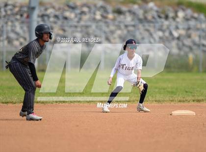Thumbnail 3 in Kennedy vs Legacy photogallery.