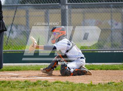 Thumbnail 2 in Kennedy vs Legacy photogallery.