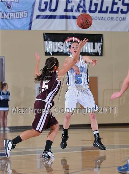 Thumbnail 3 in Golden @ Valor Christian photogallery.