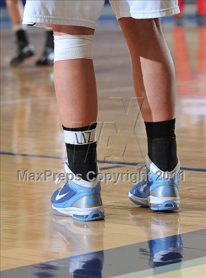 Thumbnail 1 in Golden @ Valor Christian photogallery.
