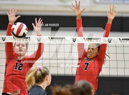 Thumbnail 2 in Bowie @ Vandegrift  photogallery.