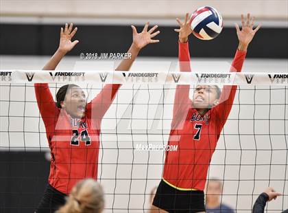 Thumbnail 2 in Bowie @ Vandegrift  photogallery.
