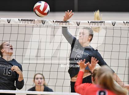 Thumbnail 3 in Bowie @ Vandegrift  photogallery.