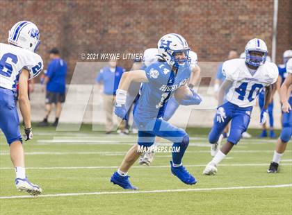 Thumbnail 3 in Simon Kenton @ Highlands photogallery.
