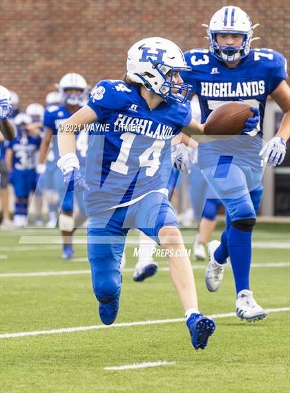 Thumbnail 2 in Simon Kenton @ Highlands photogallery.