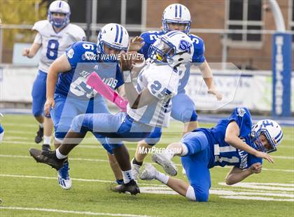 Thumbnail 2 in Simon Kenton @ Highlands photogallery.