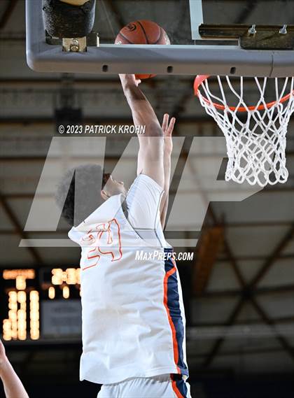 Thumbnail 3 in Bellevue vs. Eastside Catholic (WIAA 3A 5th Place) photogallery.
