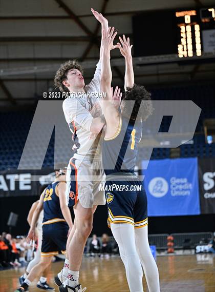 Thumbnail 3 in Bellevue vs. Eastside Catholic (WIAA 3A 5th Place) photogallery.
