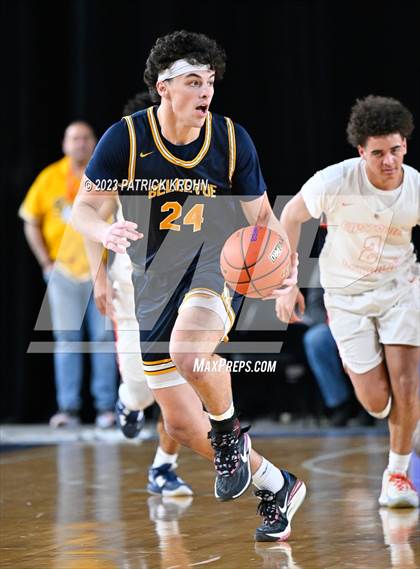 Thumbnail 1 in Bellevue vs. Eastside Catholic (WIAA 3A 5th Place) photogallery.
