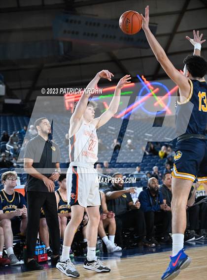 Thumbnail 1 in Bellevue vs. Eastside Catholic (WIAA 3A 5th Place) photogallery.