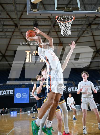 Thumbnail 1 in Bellevue vs. Eastside Catholic (WIAA 3A 5th Place) photogallery.