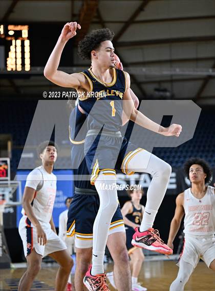 Thumbnail 2 in Bellevue vs. Eastside Catholic (WIAA 3A 5th Place) photogallery.