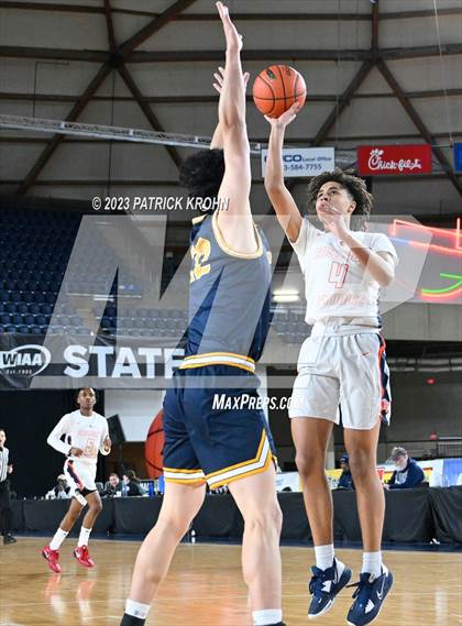 Thumbnail 1 in Bellevue vs. Eastside Catholic (WIAA 3A 5th Place) photogallery.