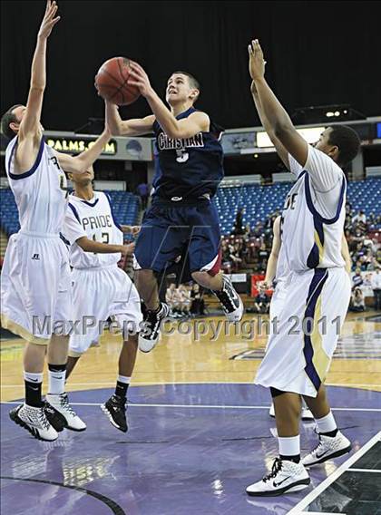 Thumbnail 1 in Vacaville Christian vs. Bradshaw Christian (CIF SJS D5 Final) photogallery.