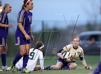 Thumbnail 3 in Fort Collins @ Mountain Vista (CHSAA 5A Quarterfinal) photogallery.