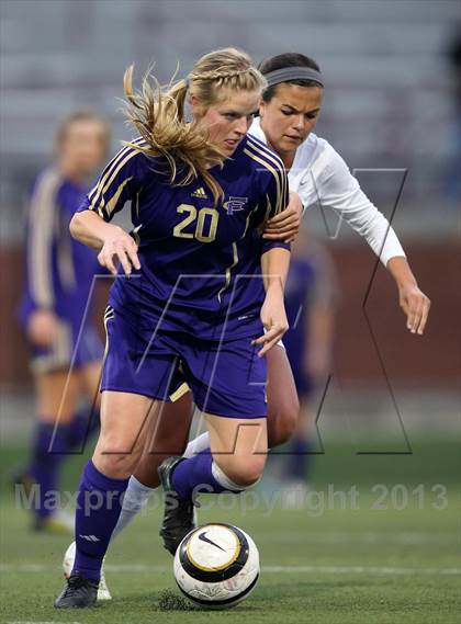 Thumbnail 2 in Fort Collins @ Mountain Vista (CHSAA 5A Quarterfinal) photogallery.