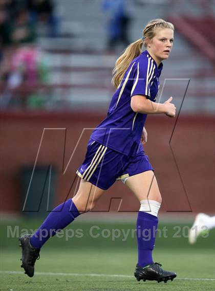 Thumbnail 3 in Fort Collins @ Mountain Vista (CHSAA 5A Quarterfinal) photogallery.