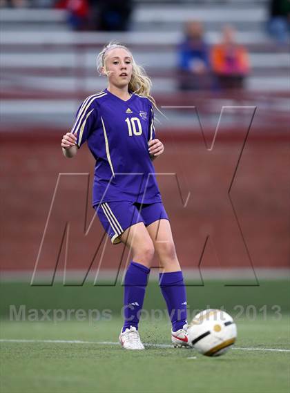 Thumbnail 1 in Fort Collins @ Mountain Vista (CHSAA 5A Quarterfinal) photogallery.