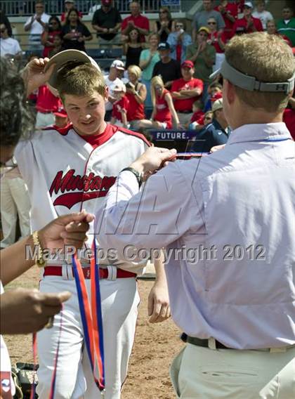 Thumbnail 3 in Hough vs. Middle Creek (NCHSAA 4A State Final) photogallery.