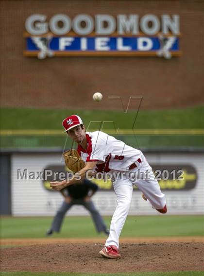 Thumbnail 1 in Hough vs. Middle Creek (NCHSAA 4A State Final) photogallery.