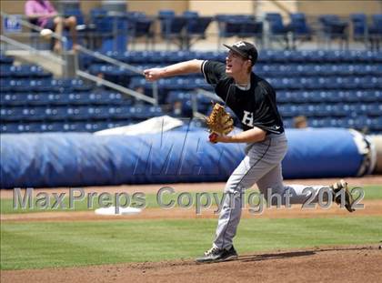 Thumbnail 3 in Hough vs. Middle Creek (NCHSAA 4A State Final) photogallery.