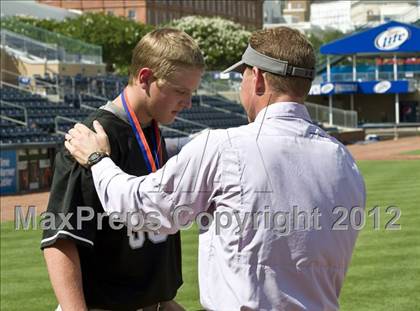 Thumbnail 3 in Hough vs. Middle Creek (NCHSAA 4A State Final) photogallery.