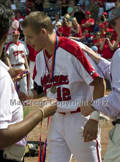 Thumbnail 2 in Hough vs. Middle Creek (NCHSAA 4A State Final) photogallery.