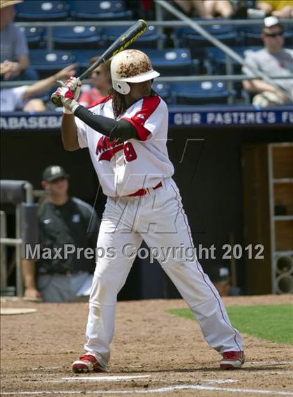 Thumbnail 1 in Hough vs. Middle Creek (NCHSAA 4A State Final) photogallery.