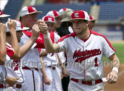 Thumbnail 3 in Hough vs. Middle Creek (NCHSAA 4A State Final) photogallery.