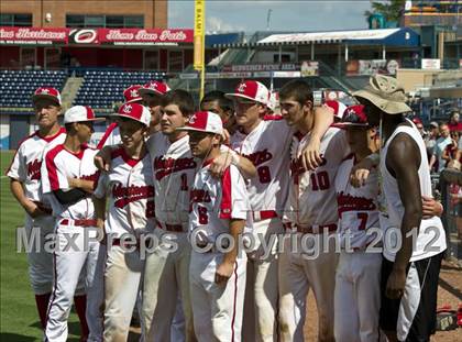Thumbnail 3 in Hough vs. Middle Creek (NCHSAA 4A State Final) photogallery.
