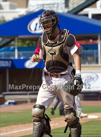 Thumbnail 3 in Hough vs. Middle Creek (NCHSAA 4A State Final) photogallery.