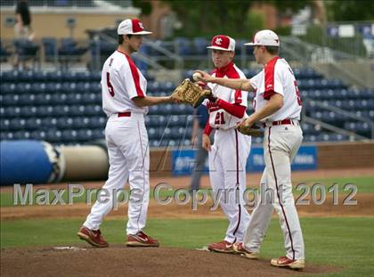 Thumbnail 3 in Hough vs. Middle Creek (NCHSAA 4A State Final) photogallery.