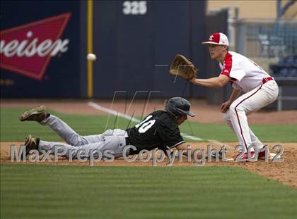 Thumbnail 2 in Hough vs. Middle Creek (NCHSAA 4A State Final) photogallery.