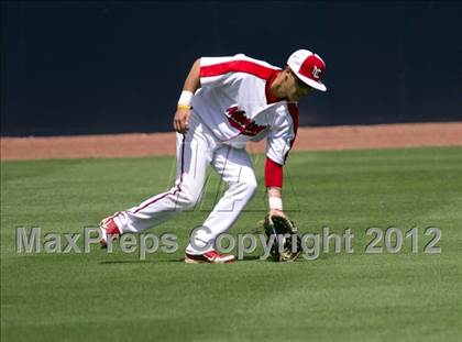 Thumbnail 1 in Hough vs. Middle Creek (NCHSAA 4A State Final) photogallery.