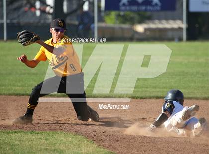 Thumbnail 2 in Del Oro @ Oak Ridge photogallery.