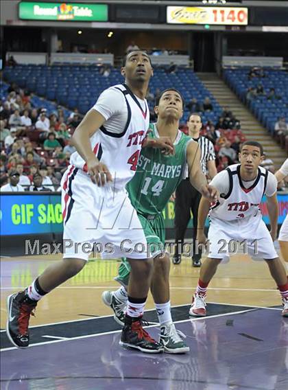 Thumbnail 1 in St. Mary's vs. Antelope (CIF SJS D2 Final) photogallery.