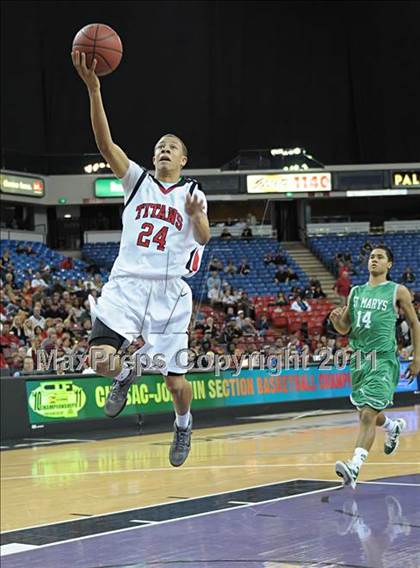 Thumbnail 2 in St. Mary's vs. Antelope (CIF SJS D2 Final) photogallery.