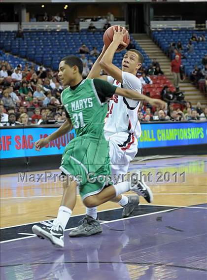 Thumbnail 1 in St. Mary's vs. Antelope (CIF SJS D2 Final) photogallery.