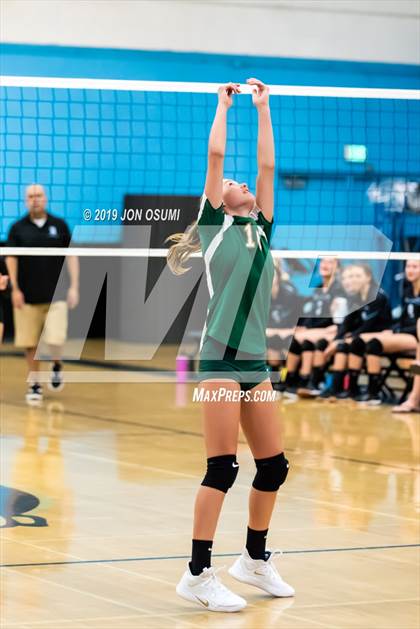 Thumbnail 3 in Santa Barbara @ Buena photogallery.