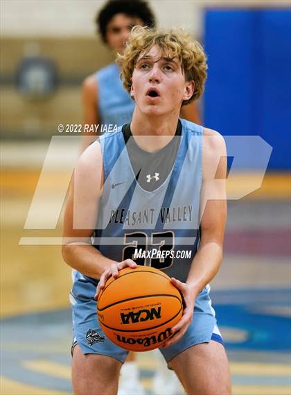 Thumbnail 2 in Pleasant Valley vs. El Capitan (NorCal Tip-off Tournament) photogallery.